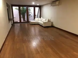House for Sale in Colombo 07 PDH85