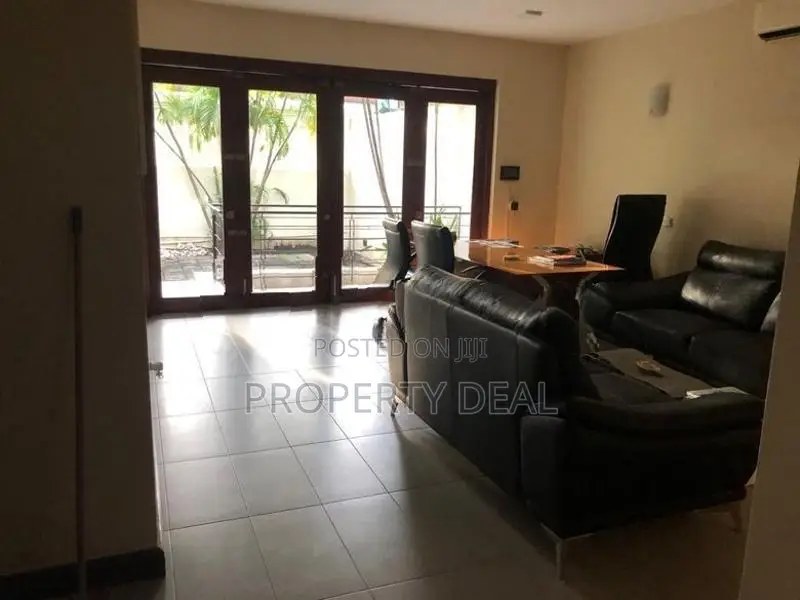 House for Sale in Colombo 07 PDH85
