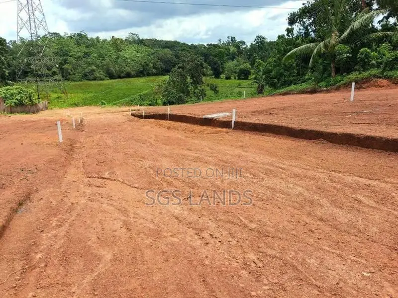 Land for Sale Meegoda