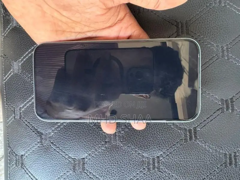 Apple iPhone 16 (Used)