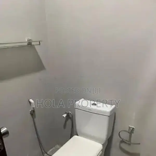 Room For Rent Col 05 (No Cooking Facilities)