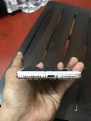 Apple iPhone 8 Plus (Used)
