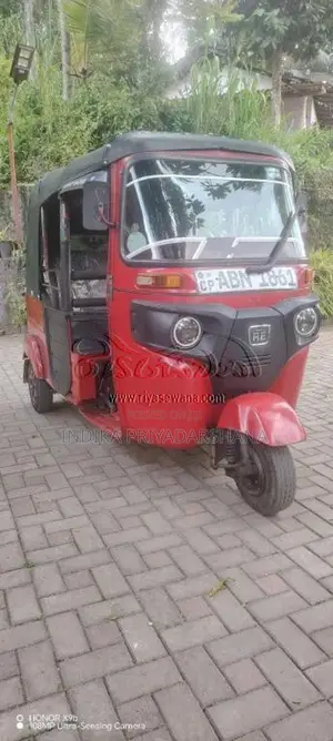 Bajaj 4 Stroke 2016 Three Wheel (Used)