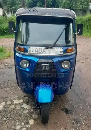 Bajaj 4 stroke 2015 Three Wheel (Used)