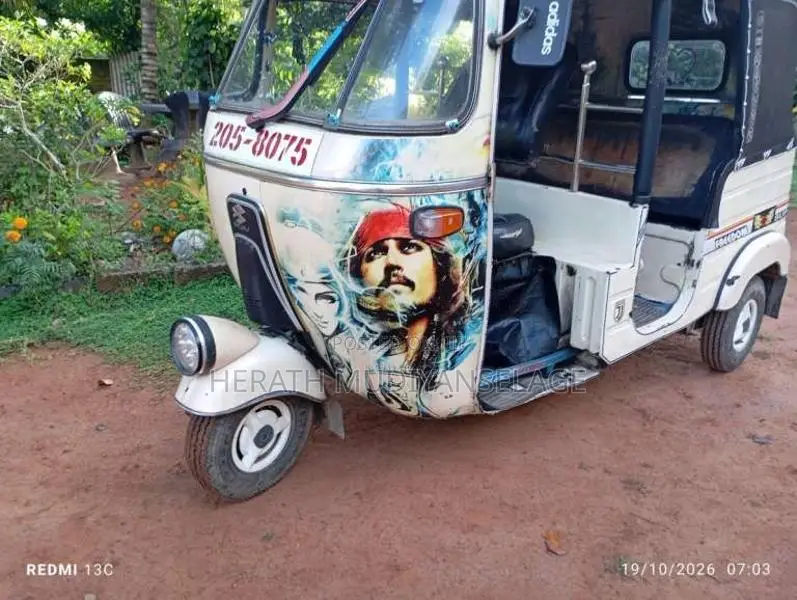 Bajaj RE 2 Stroke 1999 Three Wheel (Used)