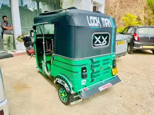 Bajaj RE 4 Stroke 2017 Three Wheel (Used)