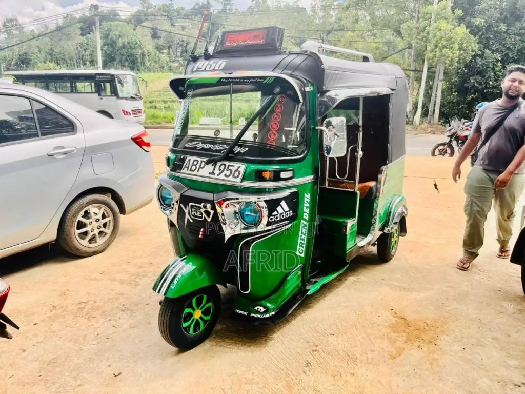 Bajaj RE 4 Stroke 2017 Three Wheel (Used)