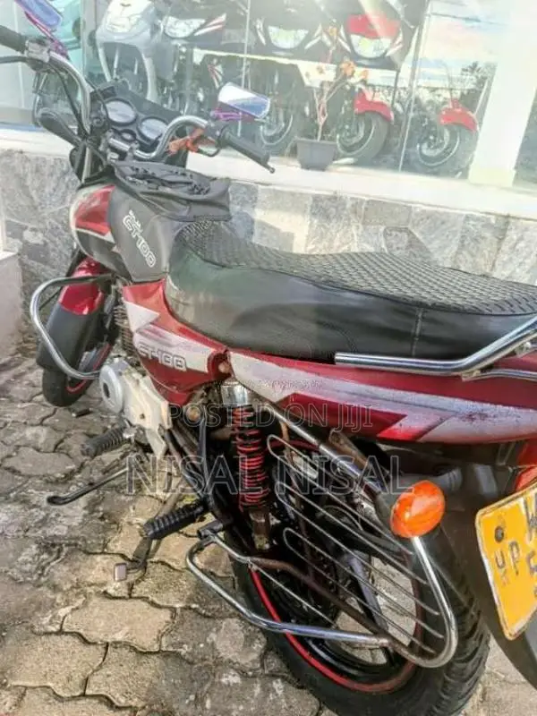 Bajaj CT-100 2011 Motorbike (Used)