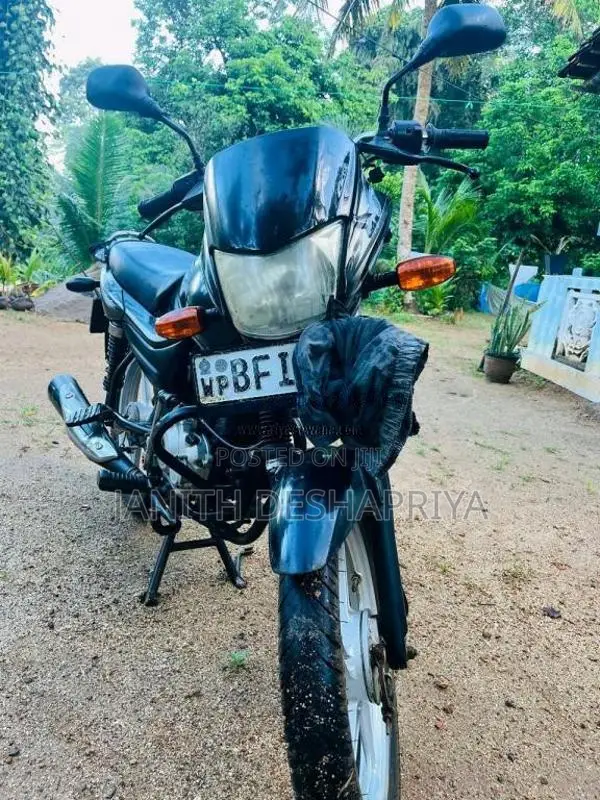 Bajaj Platina 2017 Motorbike (Used)