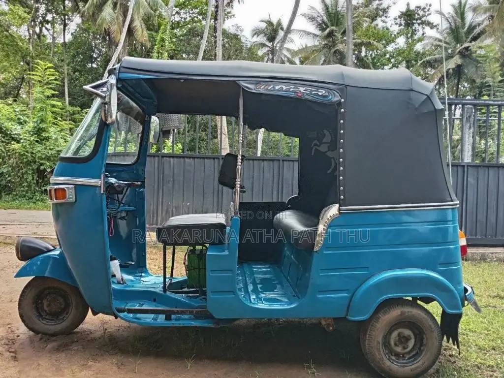 Bajaj 2 stroke 2006 Three Wheel (Used)