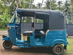 Bajaj 2 stroke 2006 Three Wheel (Used)