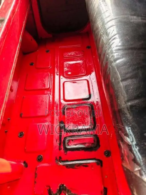 Bajaj RE 205 2012 Three Wheel (Used)