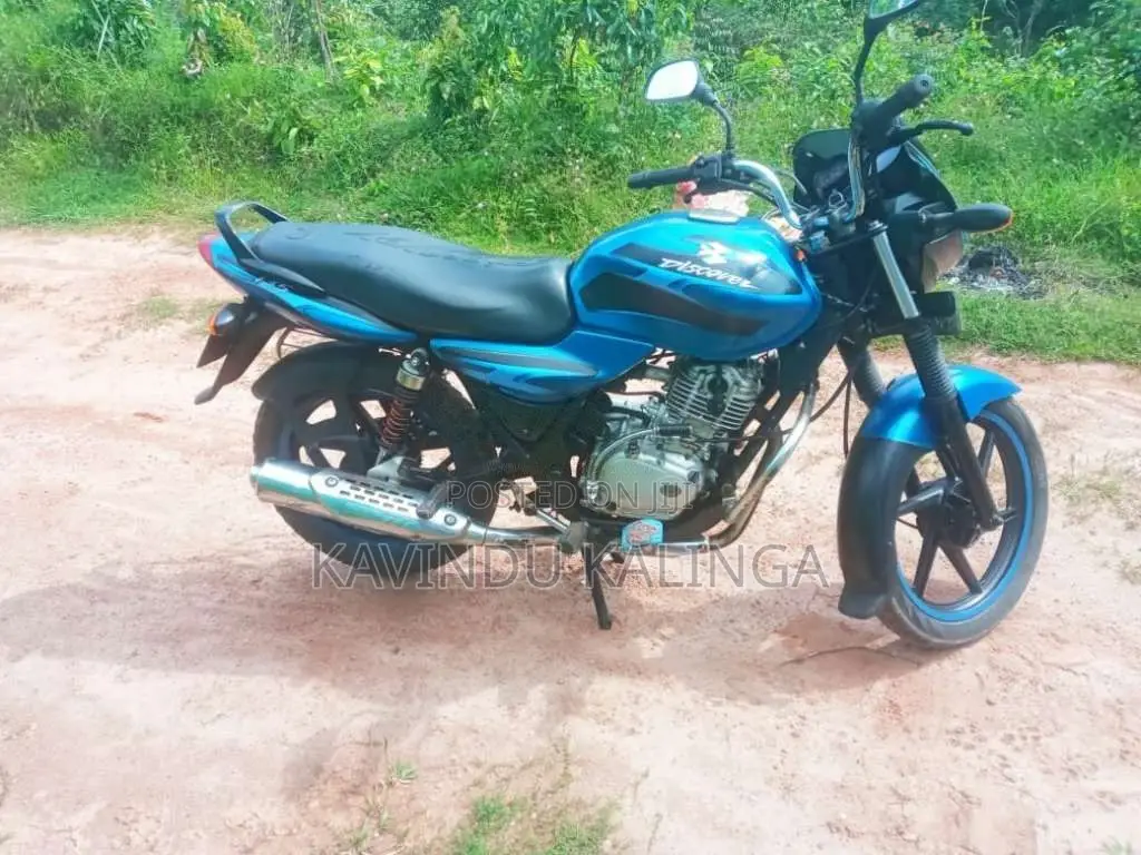 Bajaj Discover 2006 Motorbike (Used)