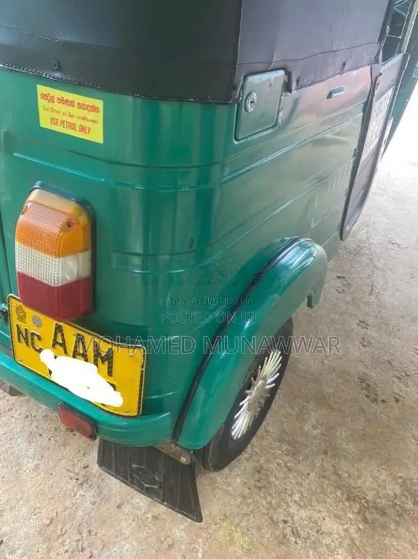 Bajaj 4 stroke 2013 Three Wheel (Used)