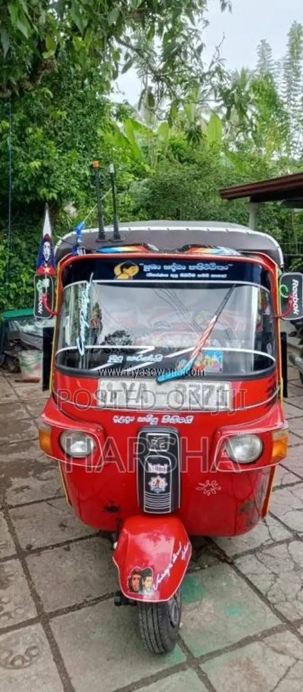 Bajaj Re 2010 Three Wheel (Used)
