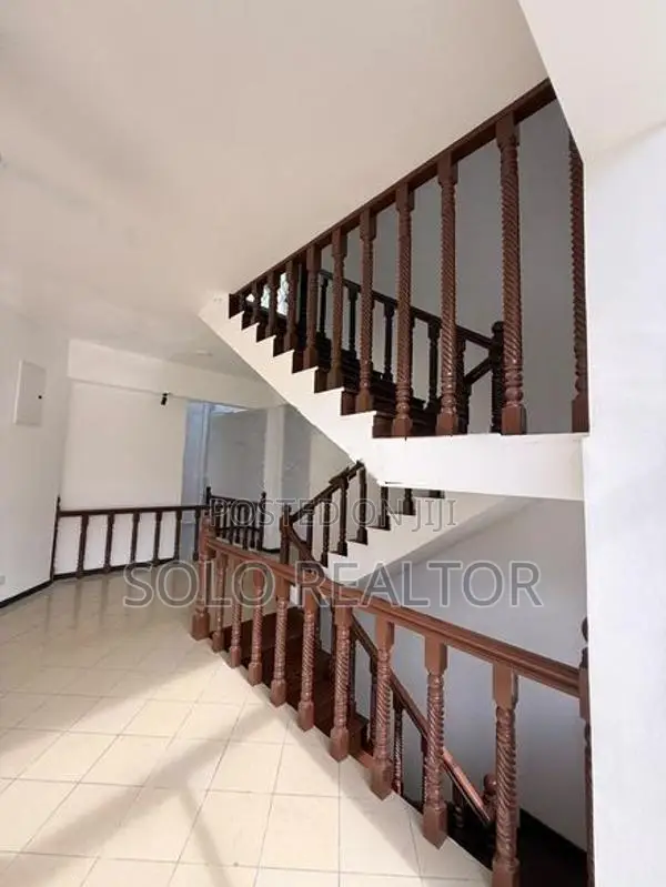 5 Bedroom House For Rent In Dehiwala