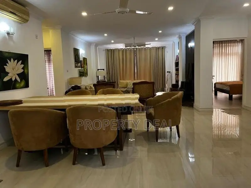 Apartment For Rent Victoria Park Residences, Colombo 07 PDA194