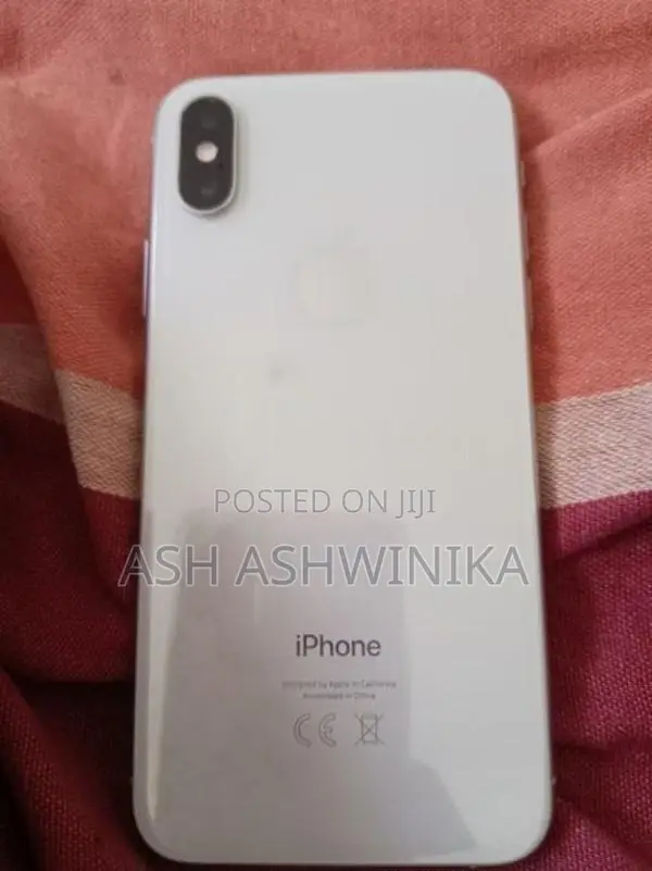 Apple iPhone XS (Used)