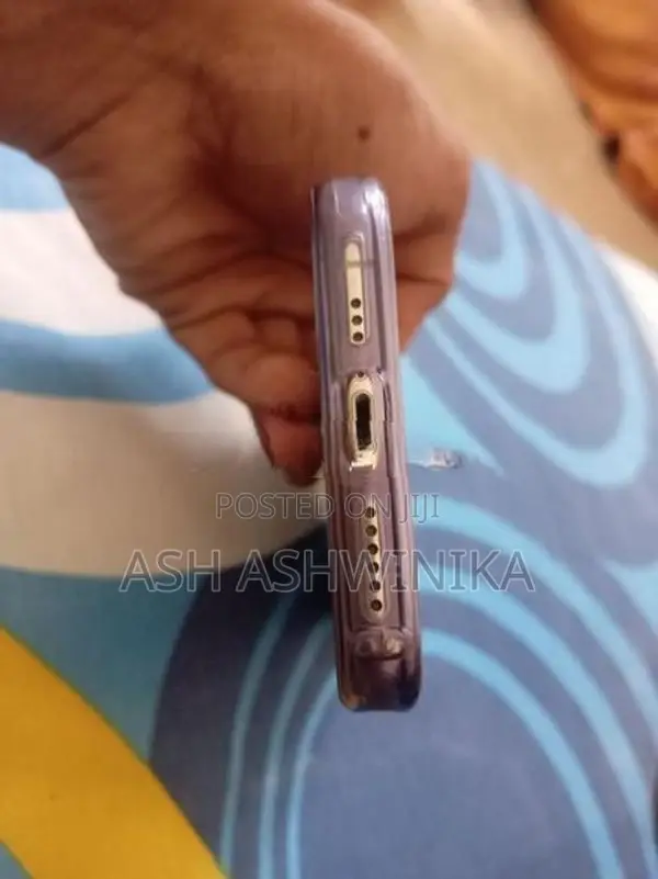 Apple iPhone XS (Used)
