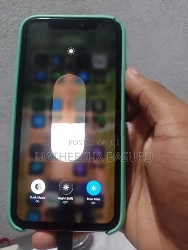 Apple iPhone 11 (Used)