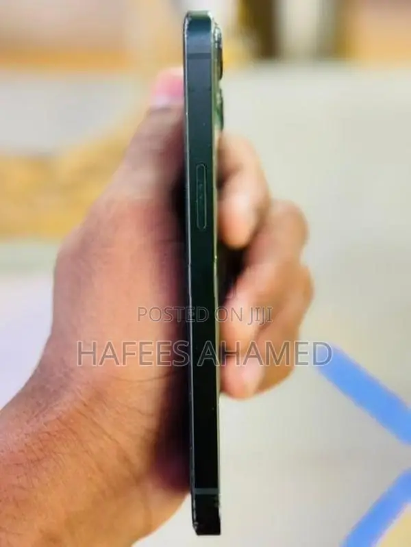 Apple iPhone 13 128GB (Used)