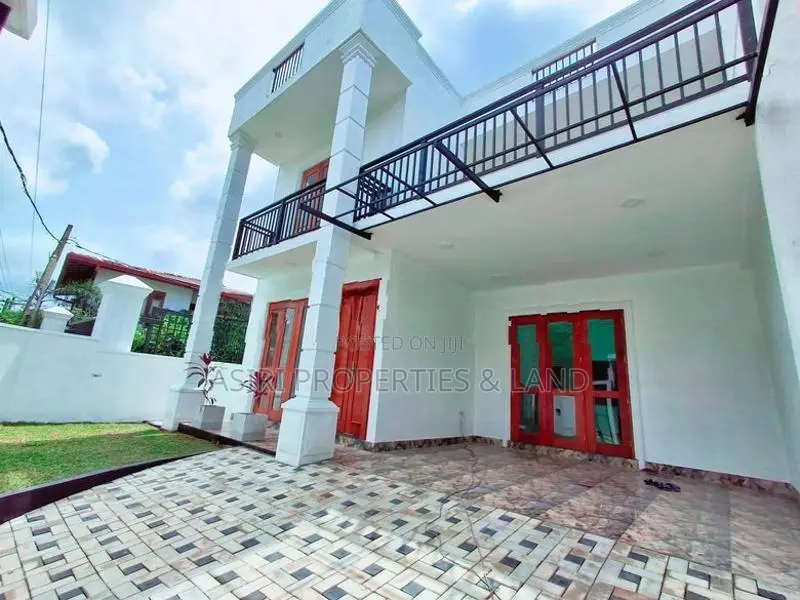 Brand new House for Sale in Maharagama Bokundara Road