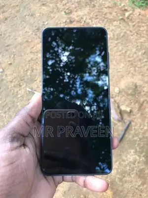 Samsung Galaxy A06 (Used)