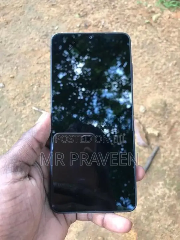 Samsung Galaxy A06 (Used)