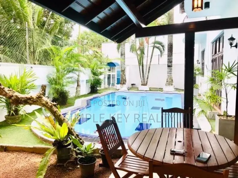 Thalawathugoda Luxurious Villa Type House For Rent In Talawatugoda