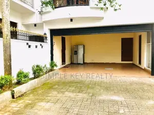 Thalawathugoda Luxurious Villa Type House For Rent In Talawatugoda
