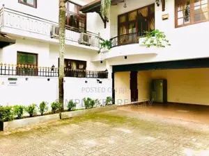 Thalawathugoda Luxurious Villa Type House For Rent In Talawatugoda
