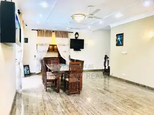 Thalawathugoda Luxurious Villa Type House For Rent In Talawatugoda