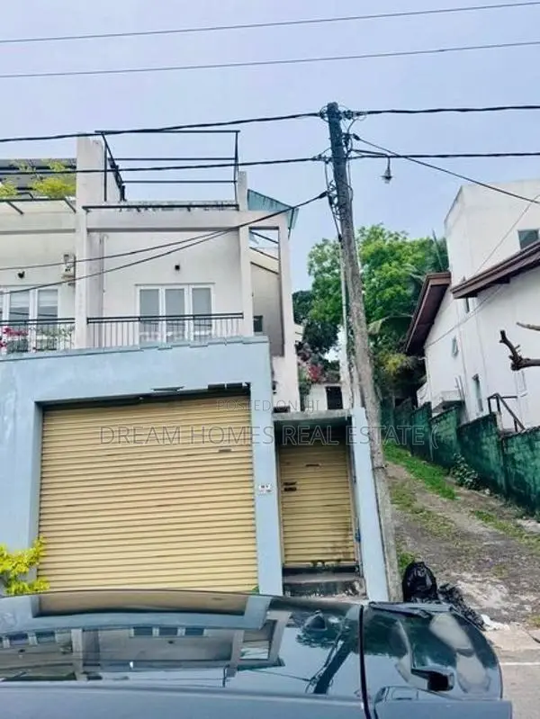 4-Bedroom House Walking Distance To Pitakotte–Thalawathugoda Main Road