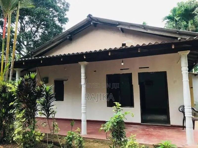 ඌරගස්මංහන්දිය පර්චස් 20 අංග සම්පුර්ණ නිවස සමග ඉඩම විකිනිමට In Bentota