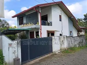 Kottawa 10 Perched Valuable Two Storey House For Sale