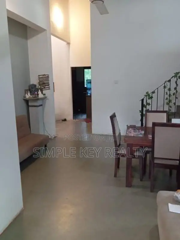 Kottawa 10 Perched Valuable Two Storey House For Sale