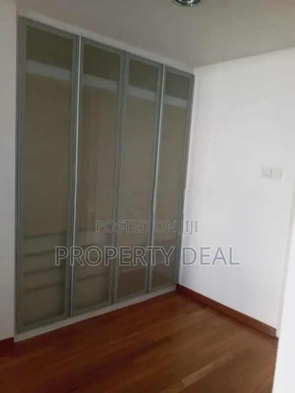 The Monarch Penthouse For Rent Colombo 03 PDA284