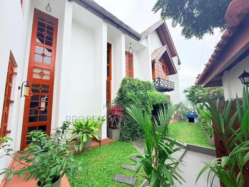 Nawala Prime location Luxury House For Sale