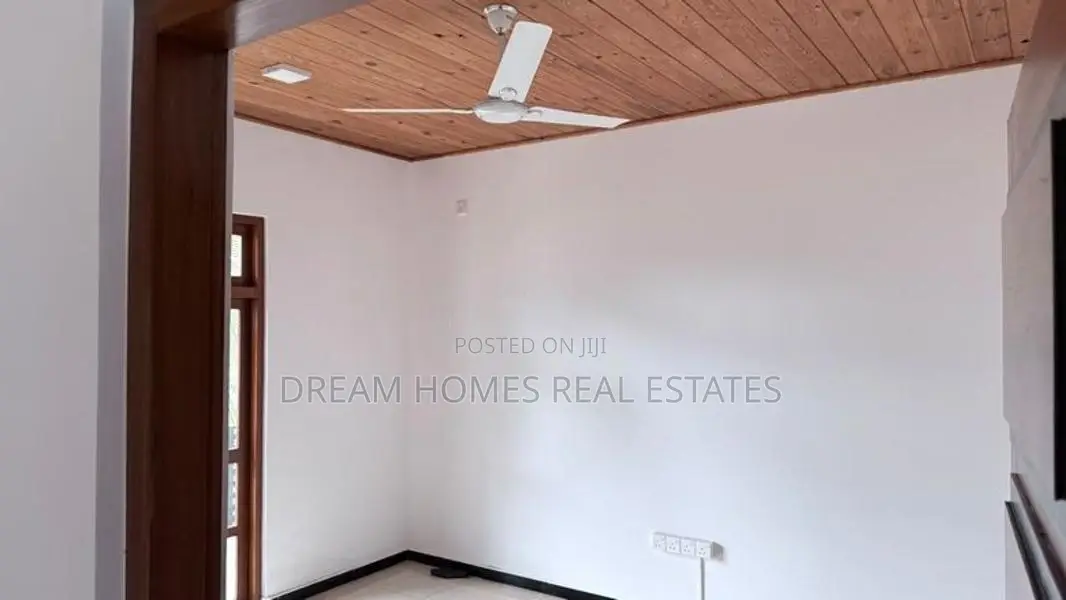 Modern Two-Storey House For Sale – Pannipitiya