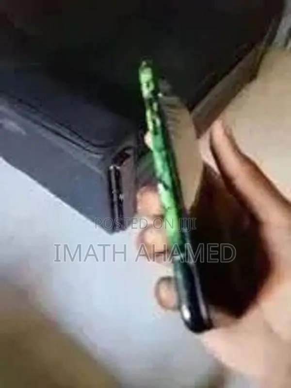 Apple iPhone X (Used)