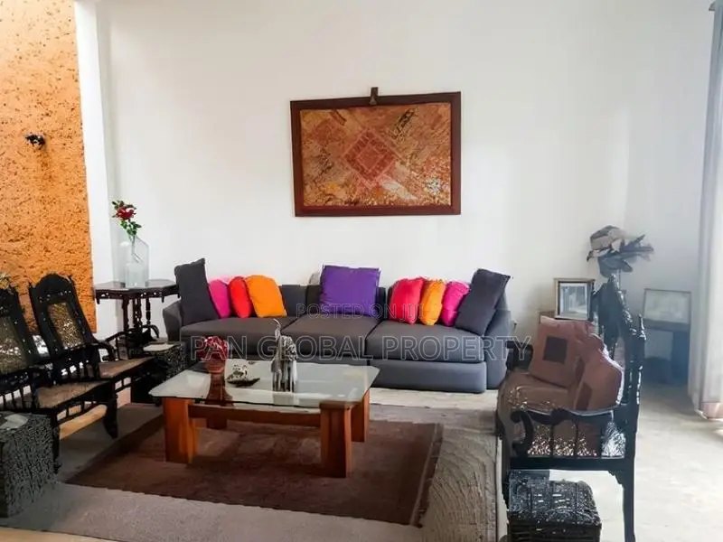 House For Sale In Colombo 06