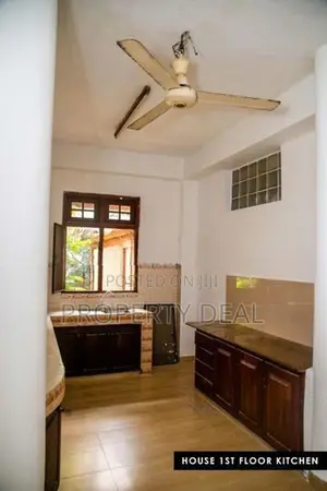 5 BR House For Sale In Nawala - PDH243