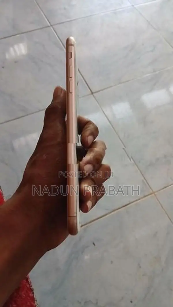 Apple iPhone 8 Plus (Used)