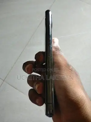 Apple iPhone X (Used)