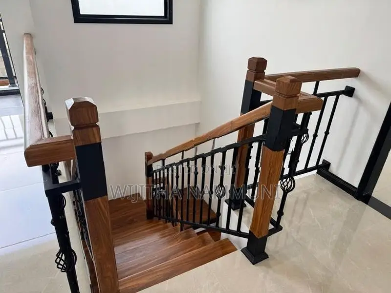 Two Storey Luxury Houses For Sale In Miriswatta