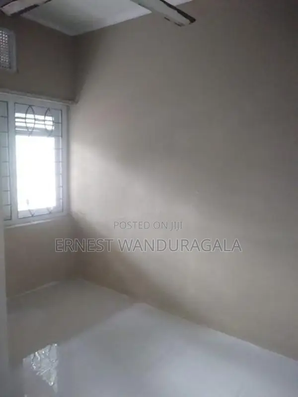 Commercial Office for Rent in Colombo 5.HR 687-