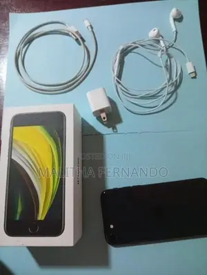 Apple iPhone SE 2 (Used)
