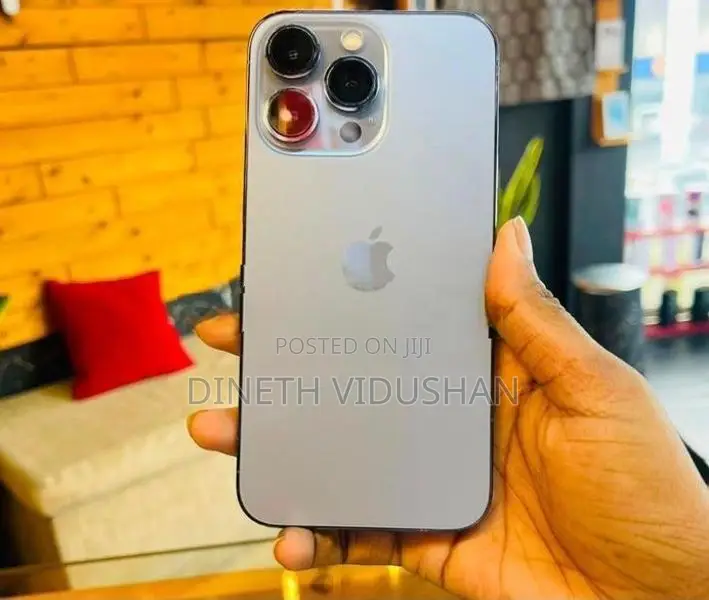 Apple iPhone 13 Pro (Used)