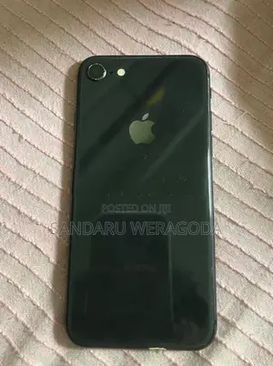 Apple iPhone 8 (Used)