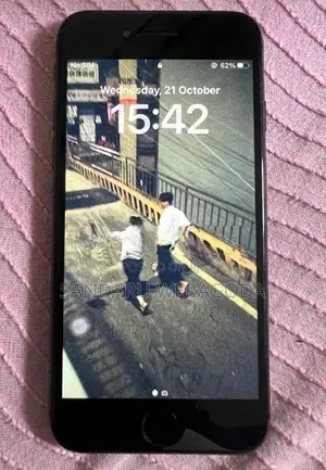 Apple iPhone 8 (Used)